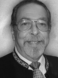 Dr. Rodolfo Castillo Morales